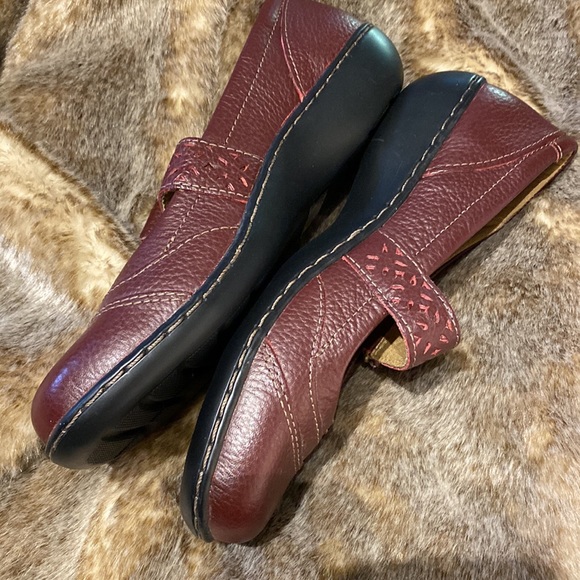 NWOB Clarks MaryJane in size 6 - Picture 3 of 6